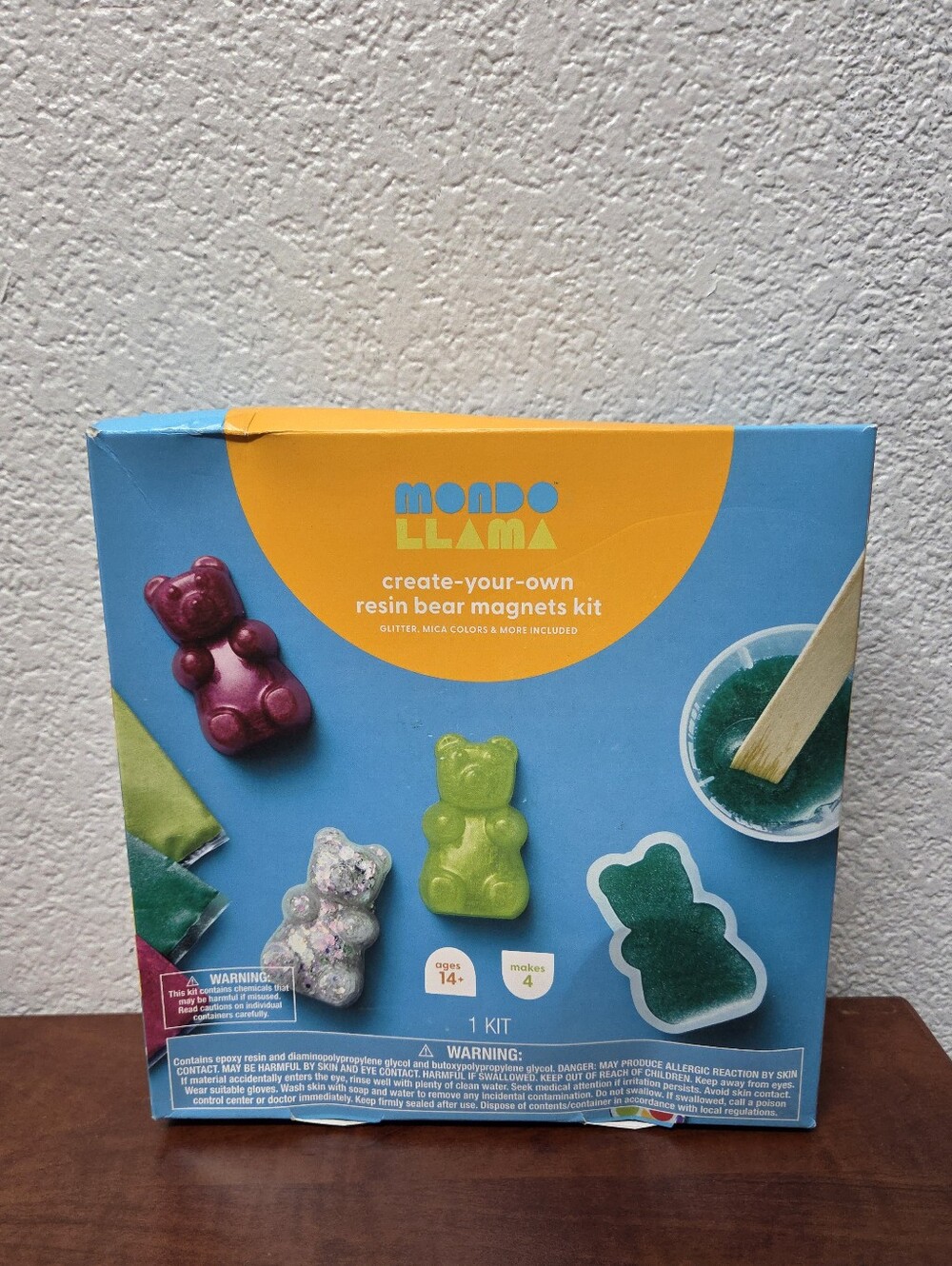 Mondo Llama Create-Your-Own Resin Bear Magnets Kit NIB